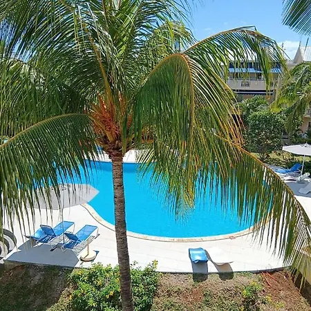 Pool View Loft Apartment